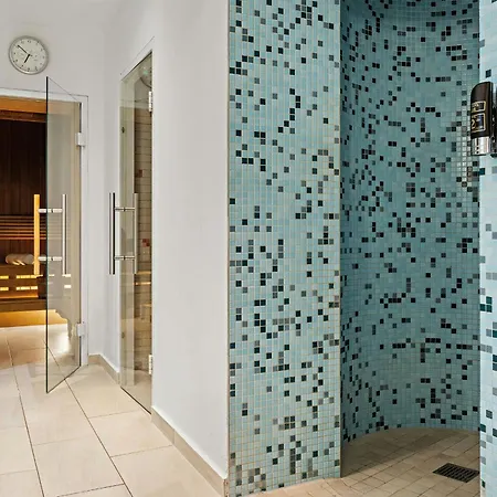 Leonardo Hotel Muenchen City West-2